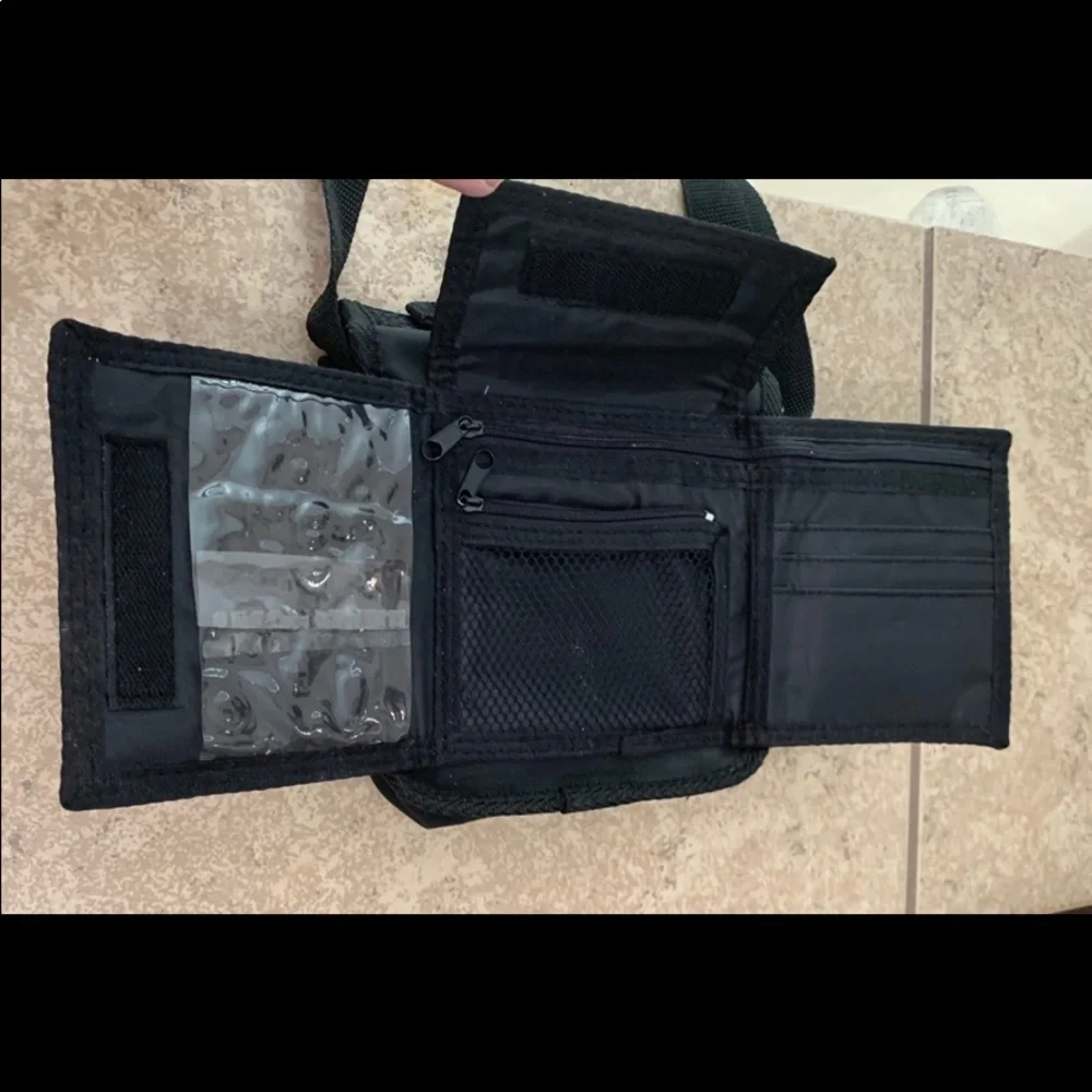 Black Crossbody Handbag. Silver Hardware